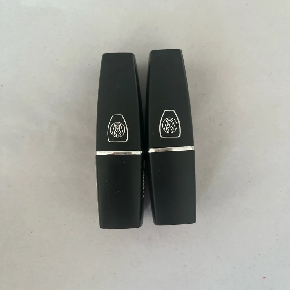 OLAY Lipstick Duo